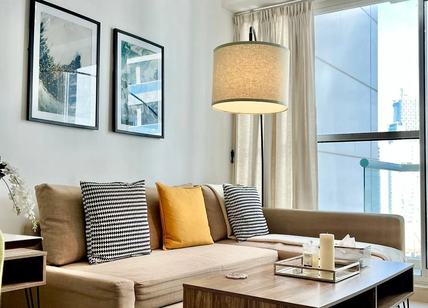 Modern 1Bhk Unit With Canal View Dubai